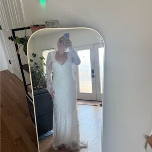 Lulu's Elegant White Wedding Dress